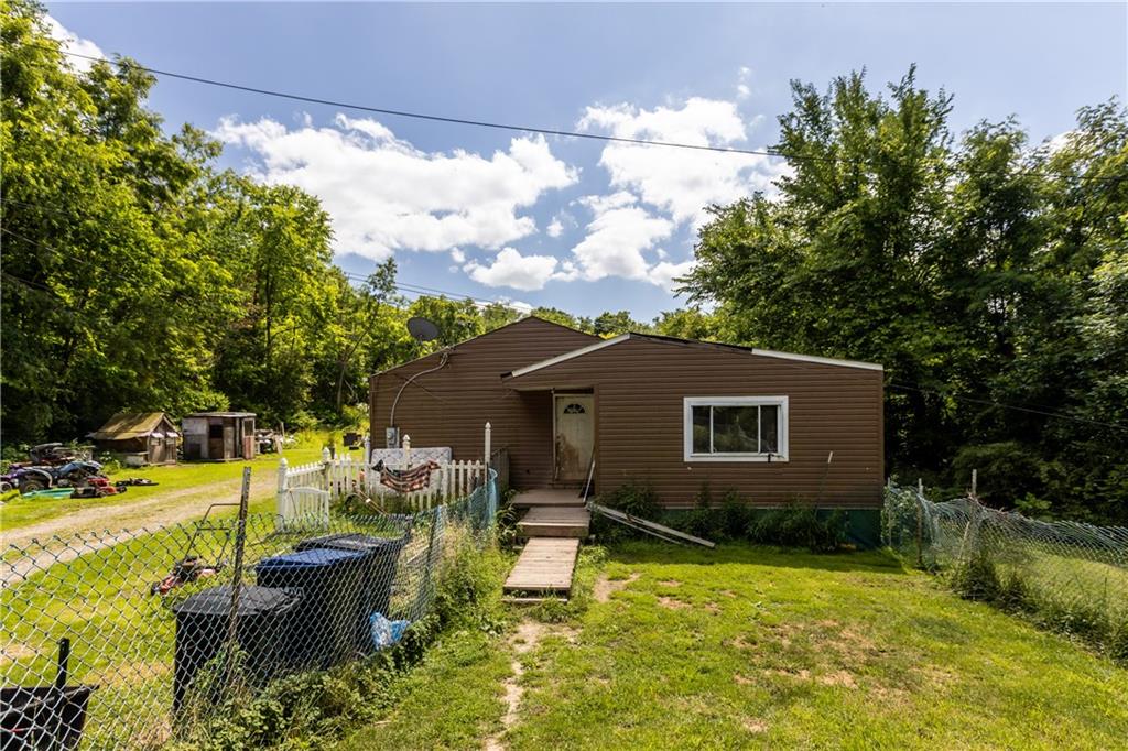 1498 Spring Run Road Extension Coraopolis, PA 15108 - Photo 1 of 21 Gallery Image 1