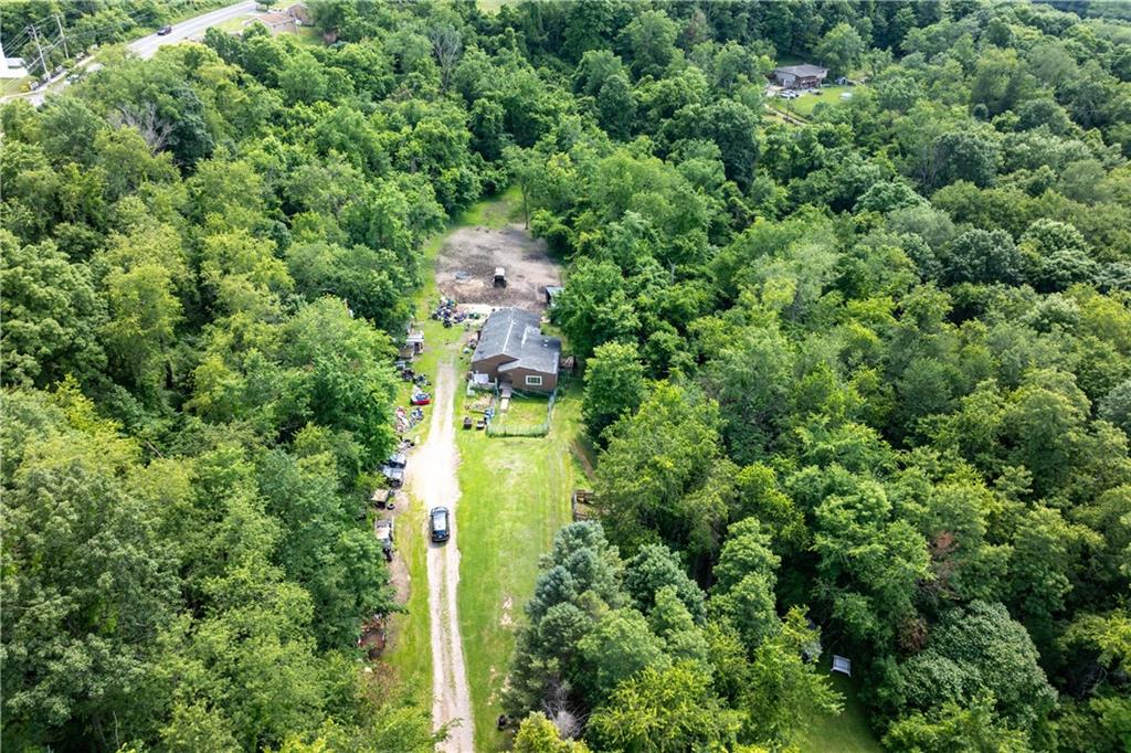 1498 Spring Run Road Extension Coraopolis, PA 15108 - Photo 2 of 21 Gallery Image 2