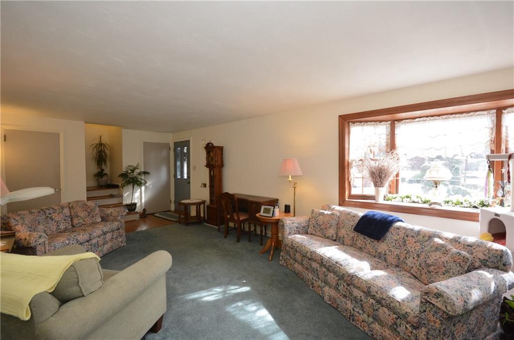 1166 Varner Road Pittsburgh, PA 15227 - Photo 4 of 25 Gallery Image 4