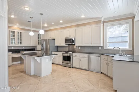 $750,000 | 302 Inverness Lane, Broussard, LA 70518