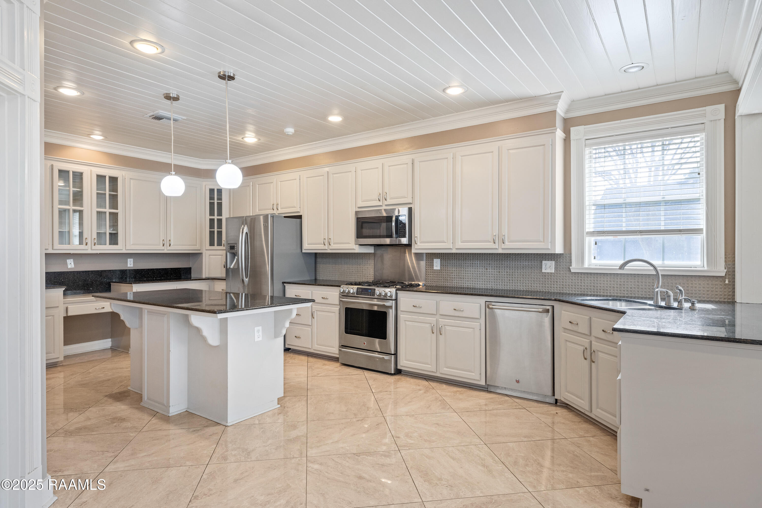 302 Inverness Lane Broussard, LA 70518 - Photo 17 of 57 302 Inverness Lane