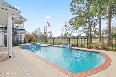 $750,000 | 302 Inverness Lane, Broussard, LA 70518