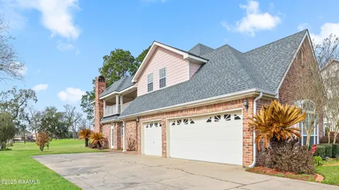 $750,000 | 302 Inverness Lane, Broussard, LA 70518