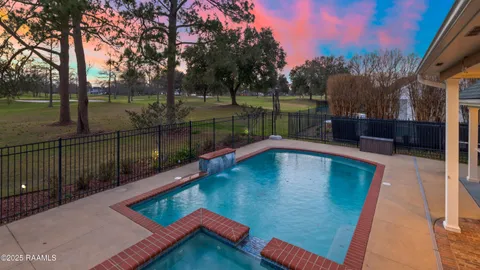 $750,000 | 302 Inverness Lane, Broussard, LA 70518