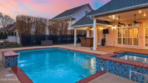 $750,000 | 302 Inverness Lane, Broussard, LA 70518