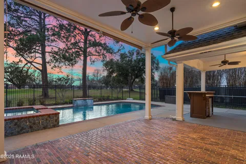 $750,000 | 302 Inverness Lane, Broussard, LA 70518