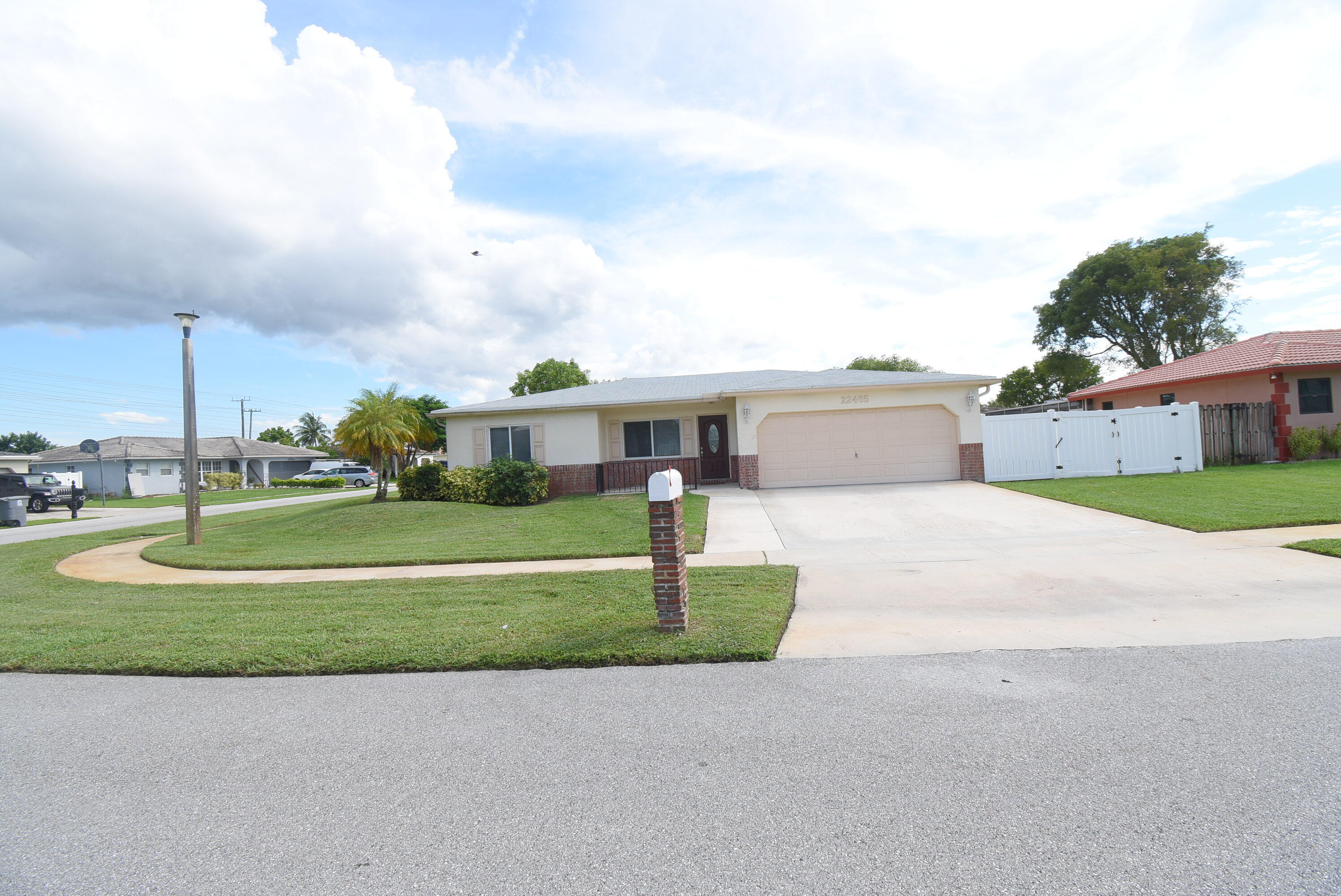 22465 Labrador Street Boca Raton, FL 33428 - Photo 21 of 33 DSC_0146