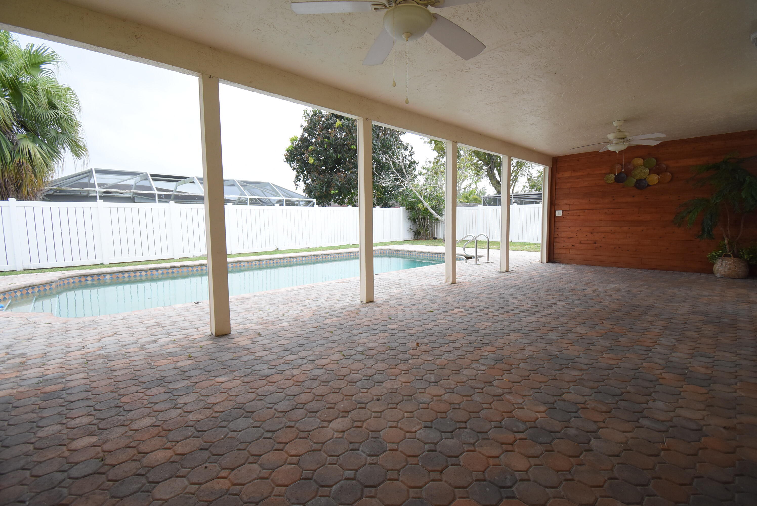 22465 Labrador Street Boca Raton, FL 33428 - Photo 9 of 33 DSC_0677