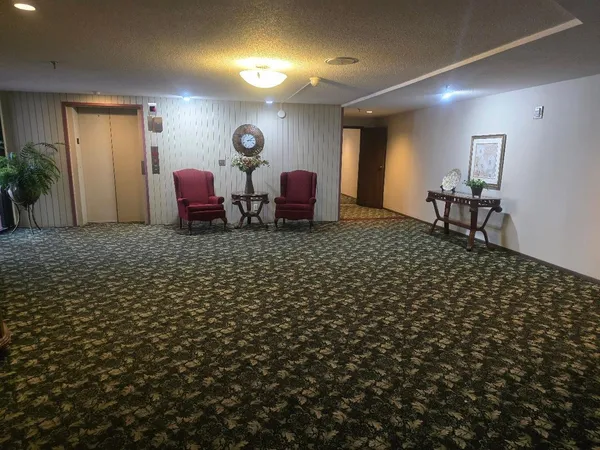 $137,900 | 4710 58th Avenue North, Unit 106, Crystal, MN 55429