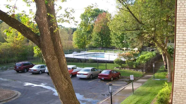 $137,900 | 4710 58th Avenue North, Unit 106, Crystal, MN 55429