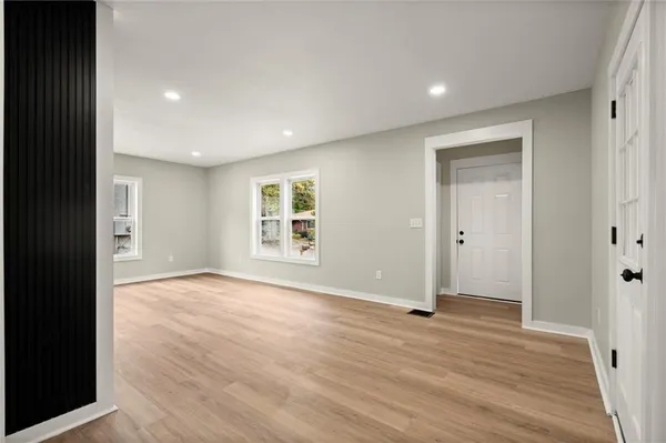 $2,600 | 1332 Thurgood Street Southwest, Atlanta, GA 30314
