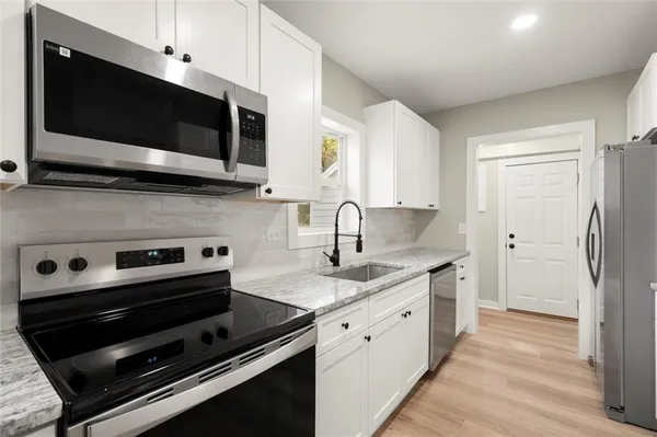 $2,600 | 1332 Thurgood Street Southwest, Atlanta, GA 30314