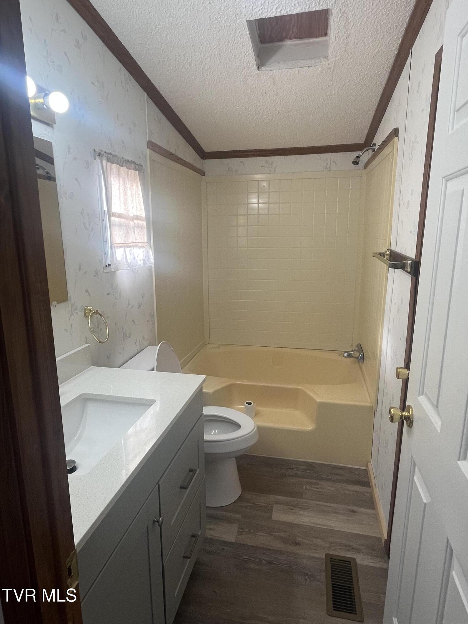 284 Parsons Eller Road Mountain City, TN 37683 - Photo 14 of 23 (Upload-from-mobile-1762735346)IMG_1938