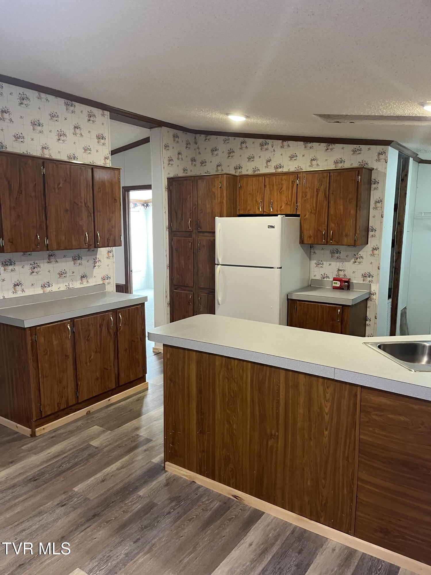 284 Parsons Eller Road Mountain City, TN 37683 - Photo 21 of 23 (Upload-from-mobile-1762734980)IMG_1949