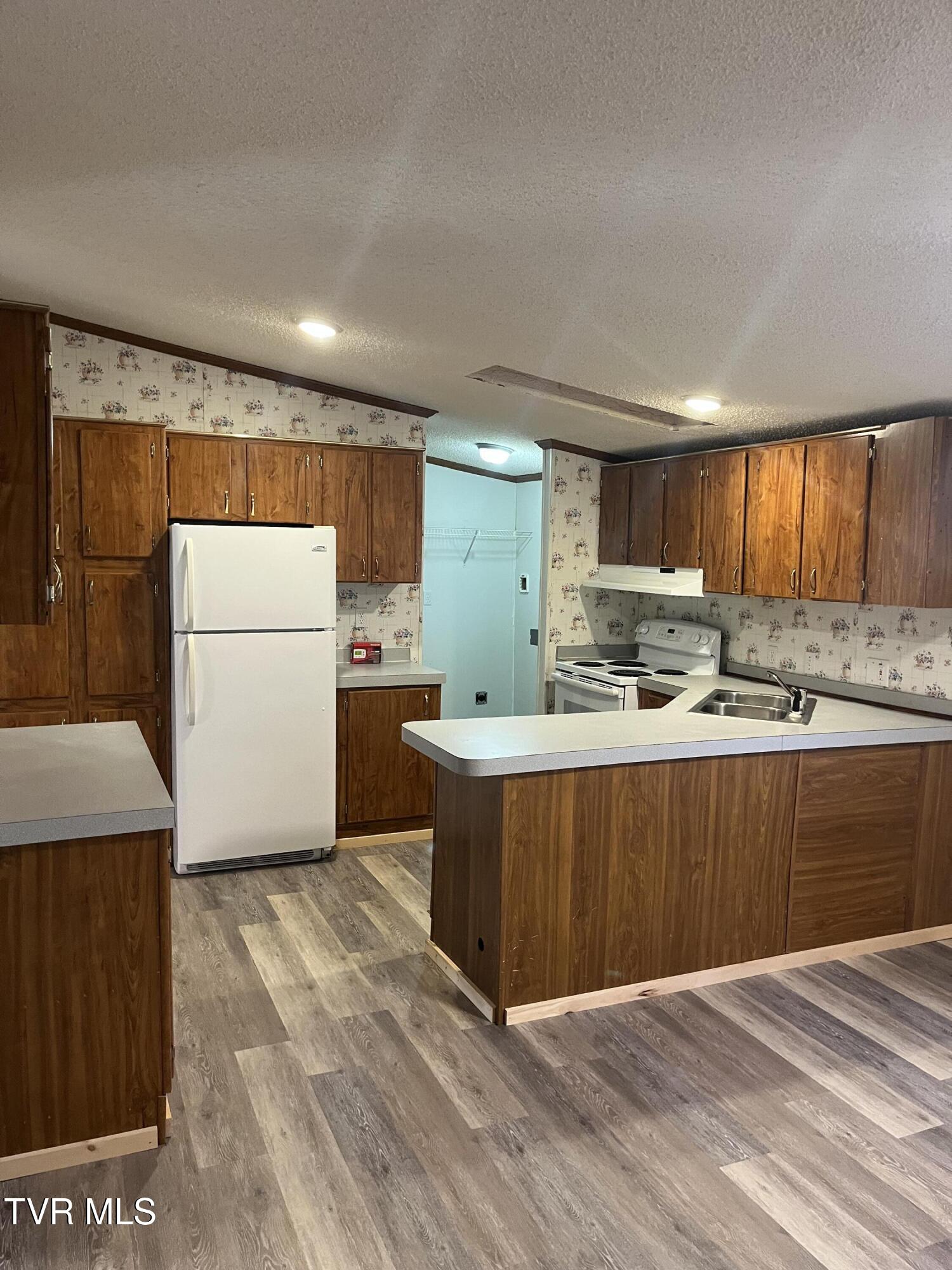 284 Parsons Eller Road Mountain City, TN 37683 - Photo 23 of 23 (Upload-from-mobile-1762736014)IMG_1948