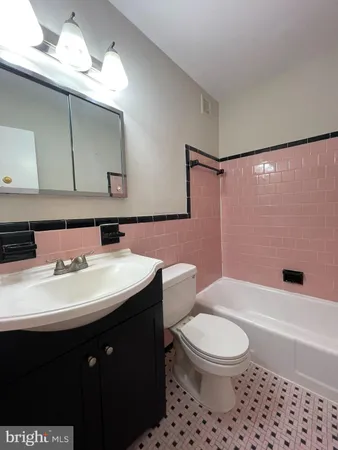 $2,200 | 95 East Wayne Avenue, Unit 309, Silver Spring, MD 20901