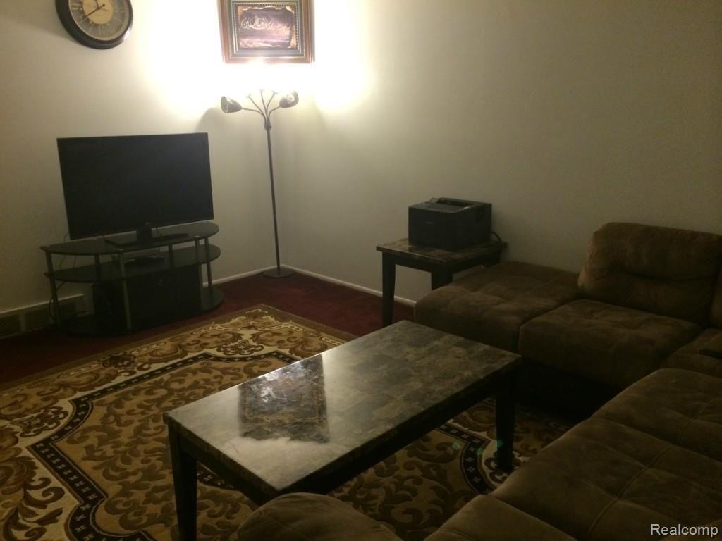 26144 Andover Street Inkster, MI 48141 - Photo 8 of 21 IMG_1645.jpg