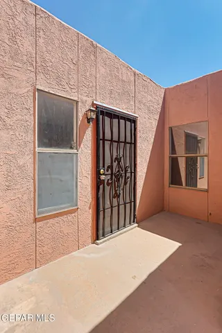 $230,000 | 1053 Hillrise Court, Las Cruces, NM 88011