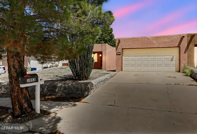 $230,000 | 1053 Hillrise Court, Las Cruces, NM 88011