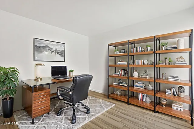 $230,000 | 1053 Hillrise Court, Las Cruces, NM 88011