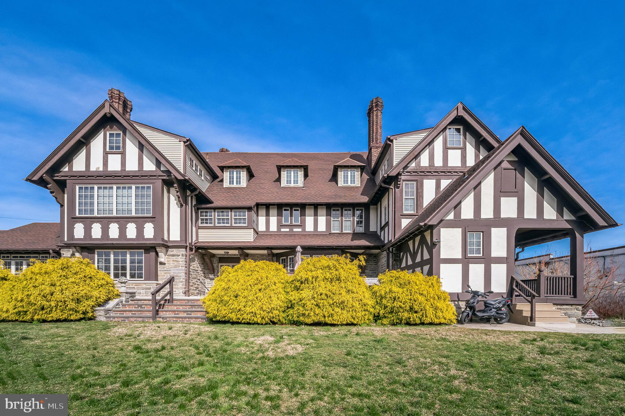 7220 Ridge Avenue, Unit C Philadelphia, PA 19128 - Photo 24 of 28 Rear view