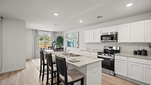 $302,400 | 248 Raulston Drive, Byram, MS 39272