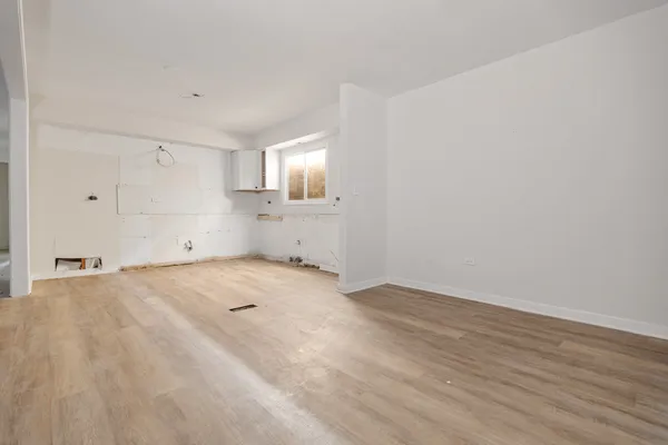 $199,900 | 626 Old Forge Lane, University Park, IL 60484