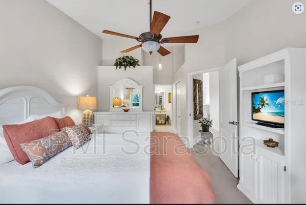 $4,200 | 5320 Hyland Hills Avenue, Unit 2225, Sarasota, FL 34241