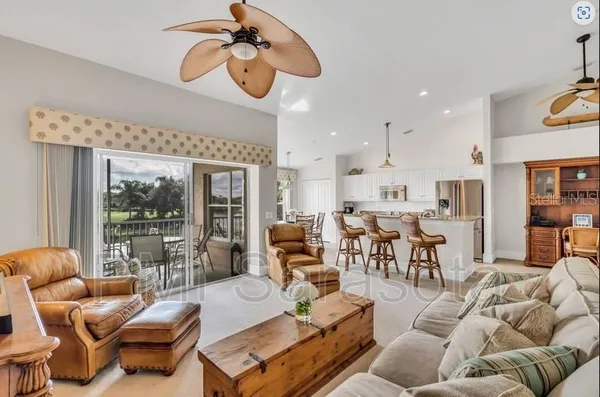 $4,200 | 5320 Hyland Hills Avenue, Unit 2225, Sarasota, FL 34241