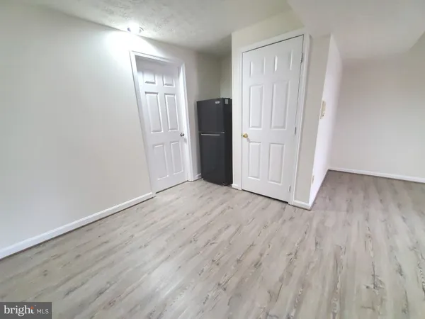 $950 | 7495 Digby Green, Alexandria, VA 22315