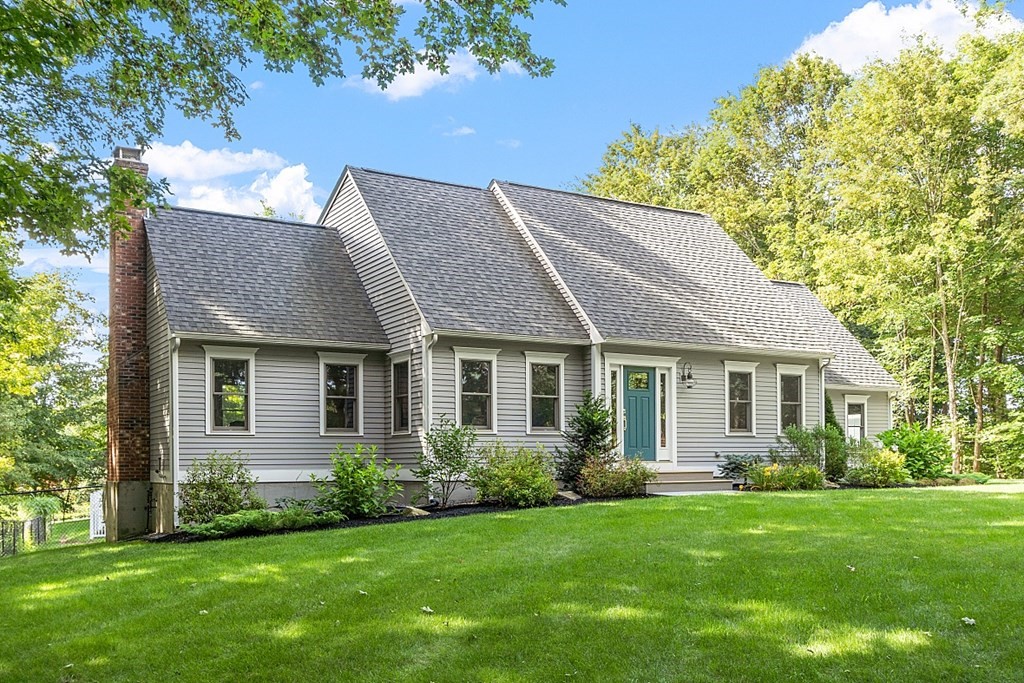 140 North Row Road Sterling, MA 01564 - Photo 1 of 42 Gallery Image 1