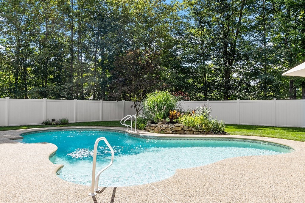140 North Row Road Sterling, MA 01564 - Photo 12 of 42 Gallery Image 12