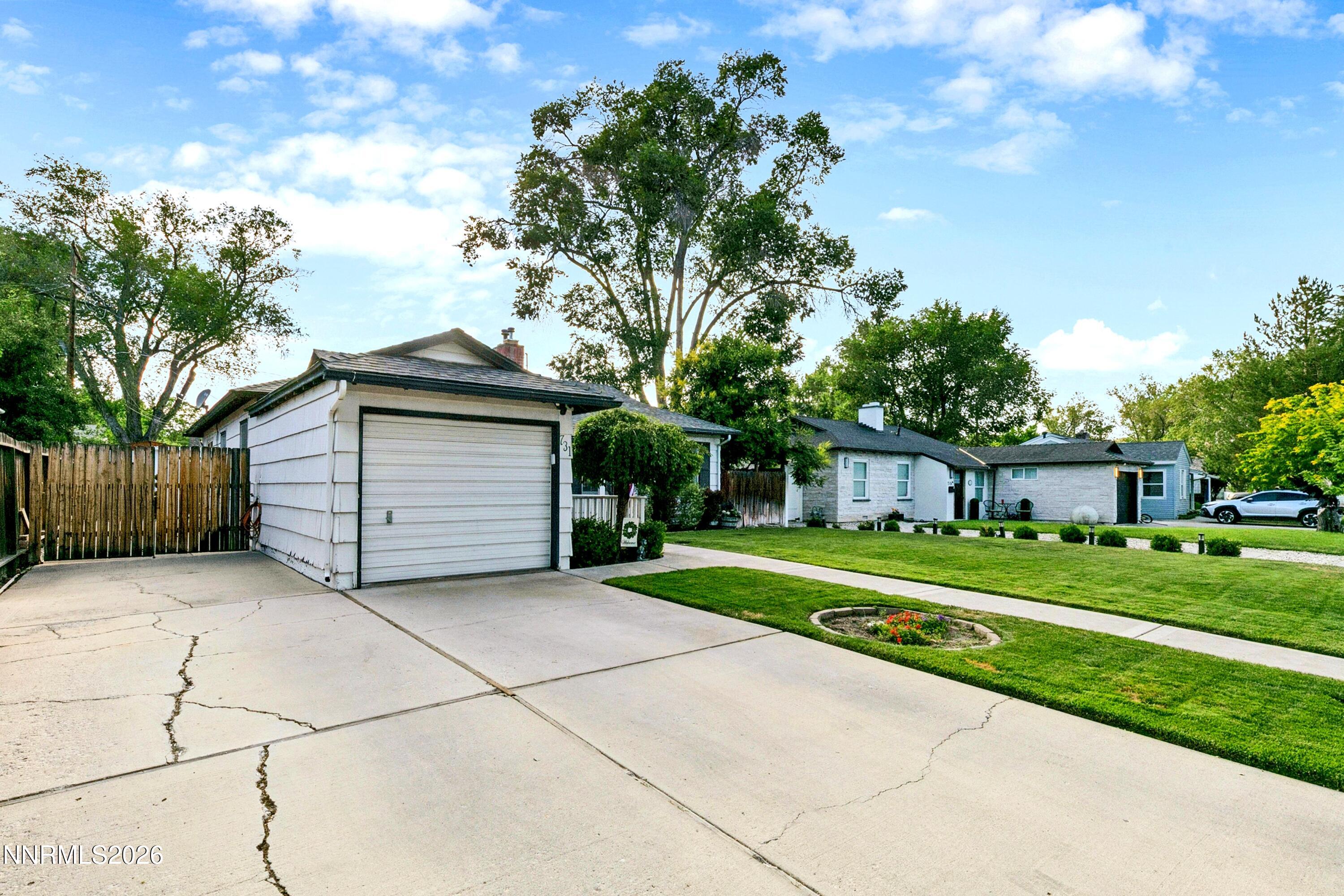 731 Arbutus Street Reno, NV 89509 - Photo 4 of 43 a03