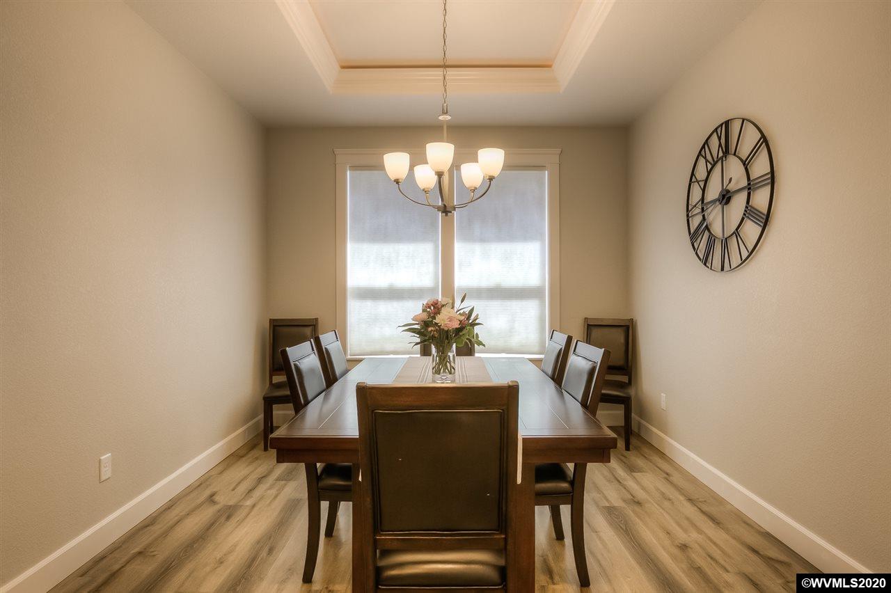 357 Summit View Avenue Southeast Salem, OR 97306 - Photo 8 of 40