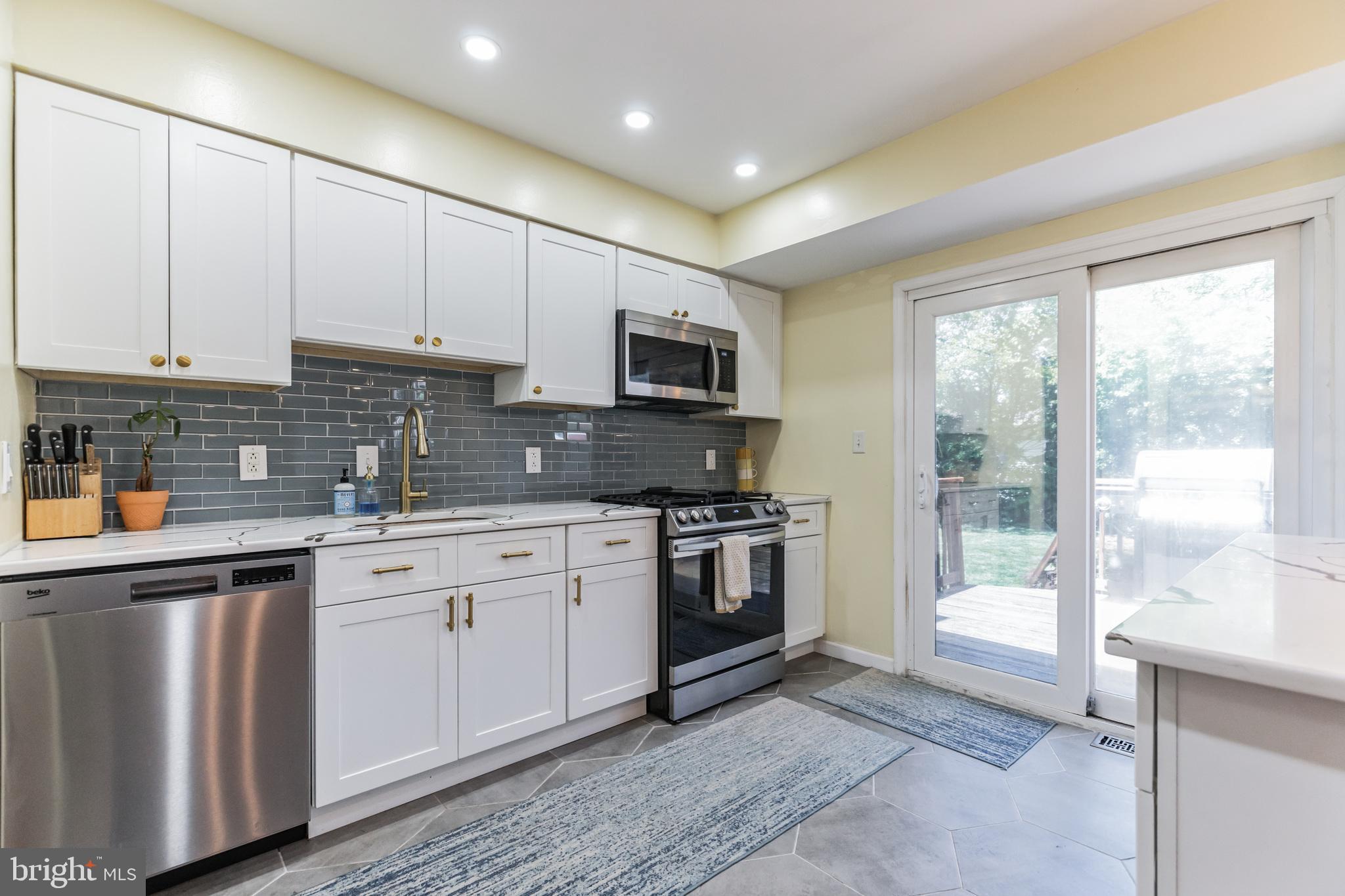 119 McIntosh Road Cherry Hill, NJ 08003 - Photo 8 of 30