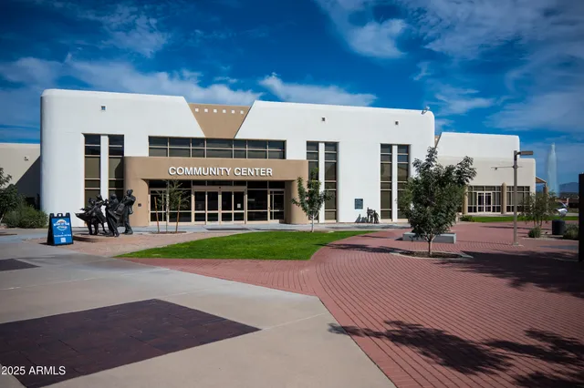 a view of parking area