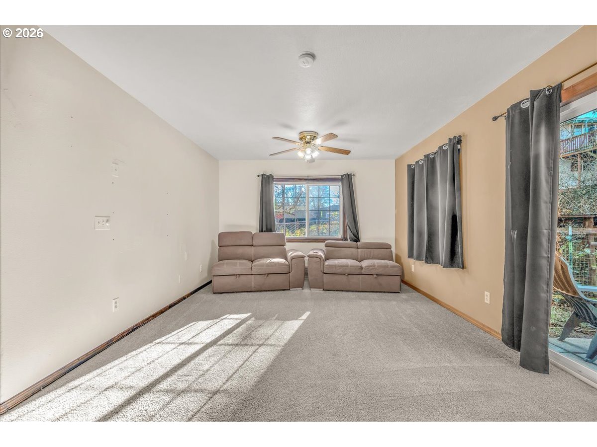 415 South 12th Street St. Helens, OR 97051 - Photo 36 of 46