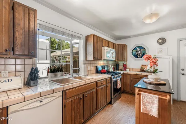 $850,000 | 17448 Keswick Street, Northridge, CA 91325