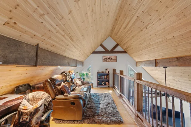 $450,000 | 757 Lakehaven Circle, Decatur, TN 37322