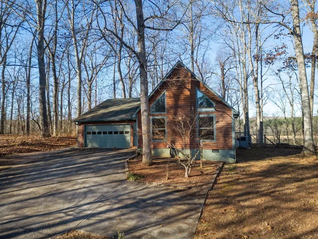 $450,000 | 757 Lakehaven Circle, Decatur, TN 37322