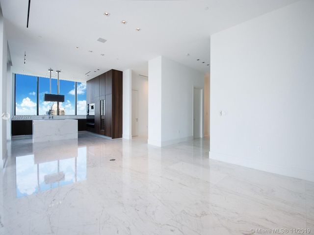 $2,900,000 | 17141 Collins Avenue, Unit 4402, Sunny Isles Beach, FL 33160