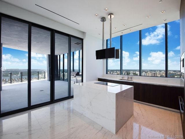 $2,900,000 | 17141 Collins Avenue, Unit 4402, Sunny Isles Beach, FL 33160