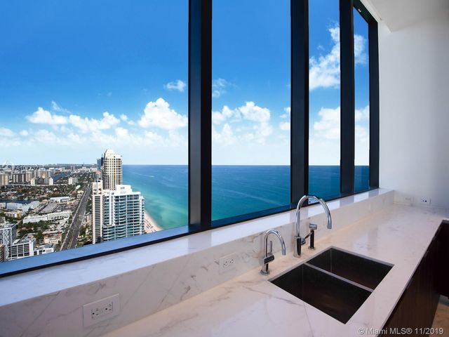 $2,900,000 | 17141 Collins Avenue, Unit 4402, Sunny Isles Beach, FL 33160