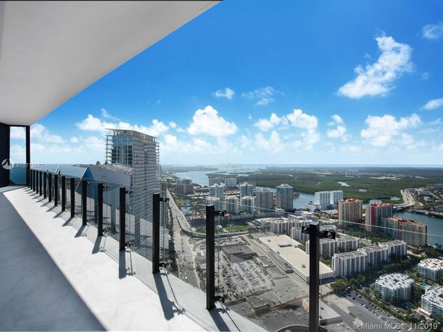 $2,900,000 | 17141 Collins Avenue, Unit 4402, Sunny Isles Beach, FL 33160