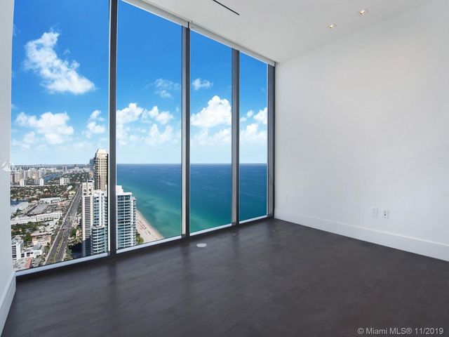 $2,900,000 | 17141 Collins Avenue, Unit 4402, Sunny Isles Beach, FL 33160