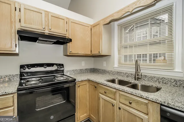 $1,945 | 2079 Winsburg Drive, Kennesaw, GA 30144