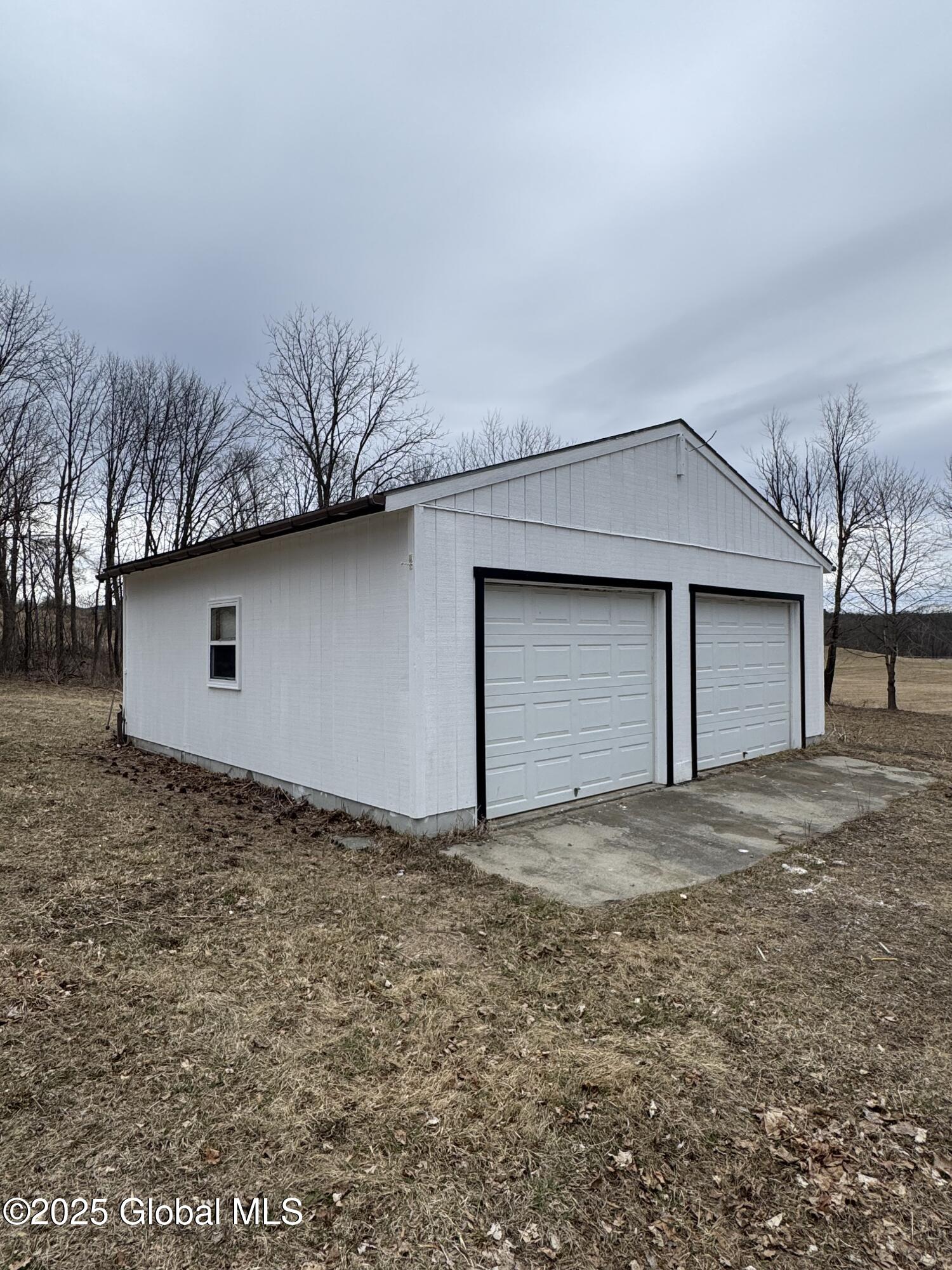 30 Quivey Hill Road Hampton, NY 12837 - Photo 5 of 29 IMG_2723