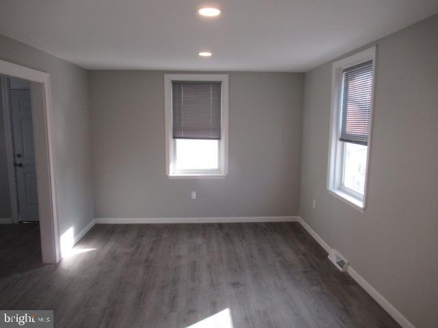 3064 Alabama Road Camden, NJ 08104 - Photo 3 of 28 Living room