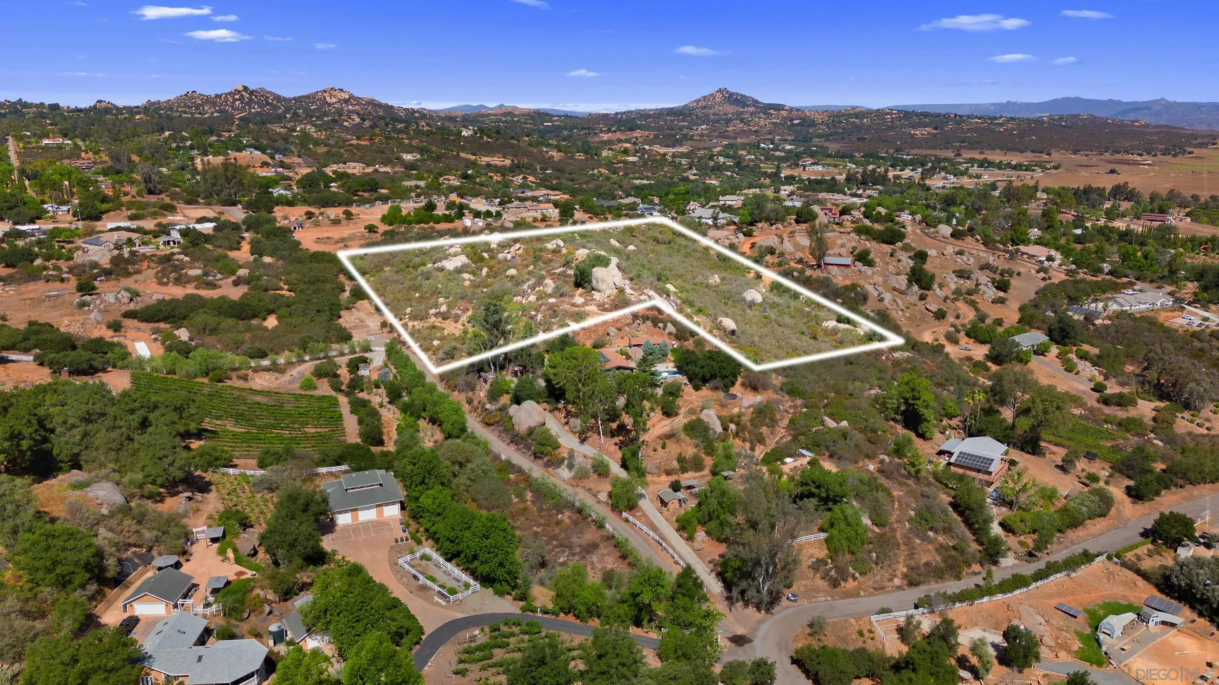 2 Chablis Road, Unit 2 Ramona, CA 92065 - Photo 12 of 14