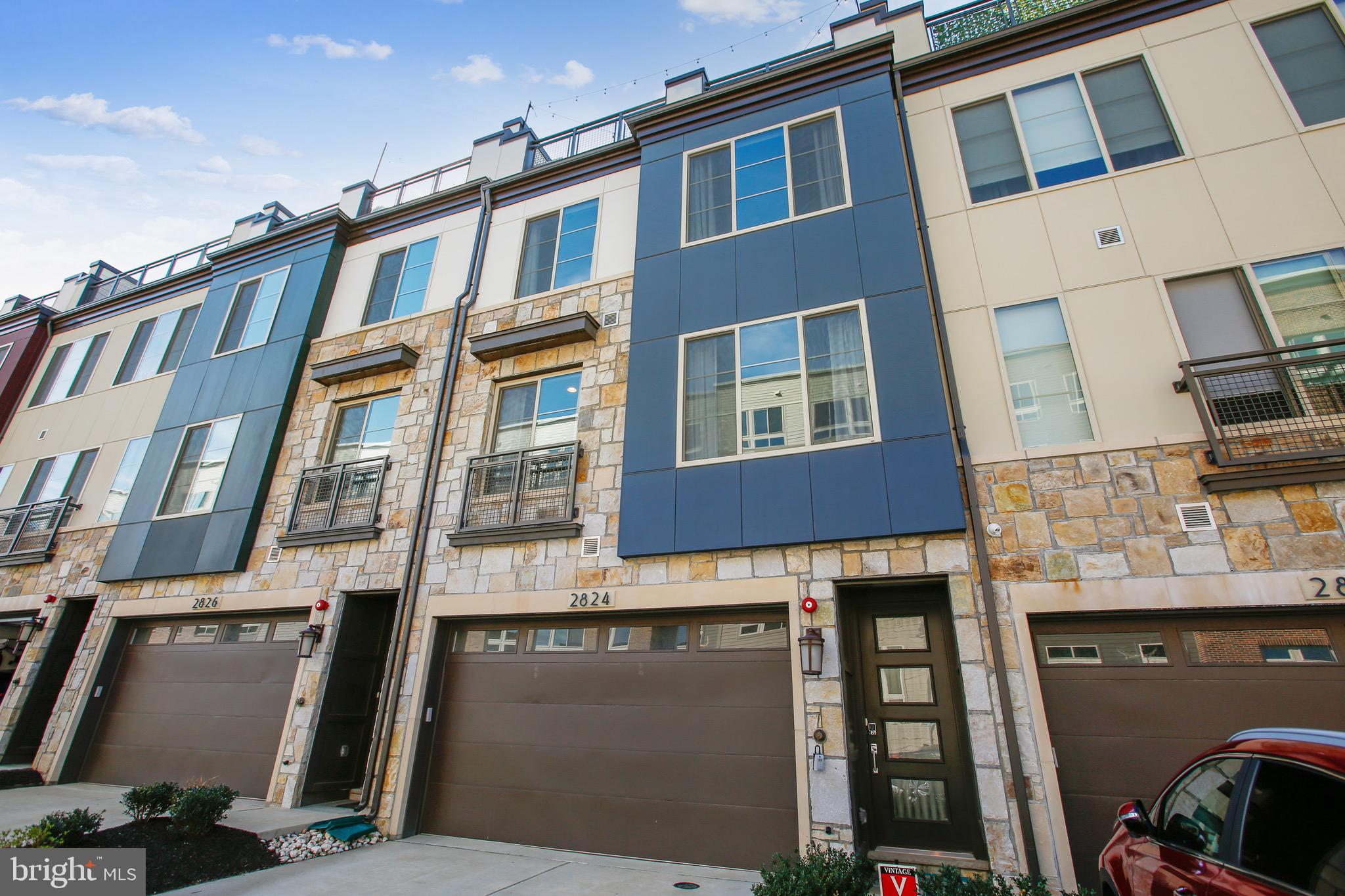 Front of home Daylight